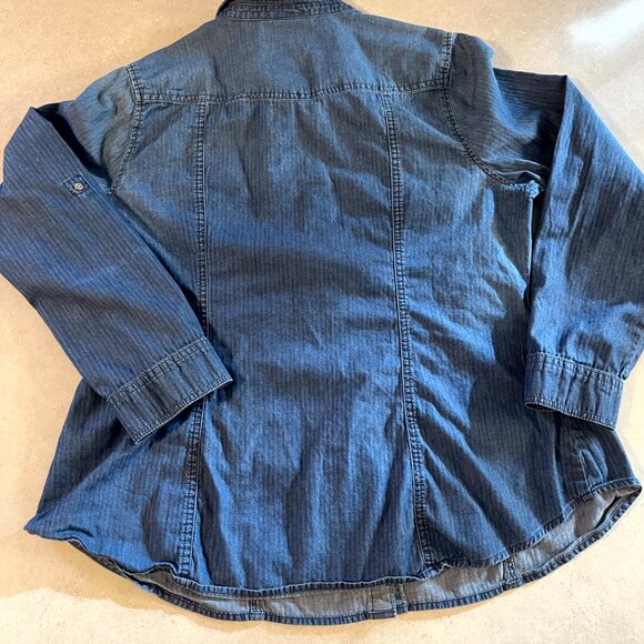 Lane Bryant Womens Chambray Shirt Plus Sz 16 Blue Pearl Snap Roll Tab Sleeve Top - Picture 7 of 8